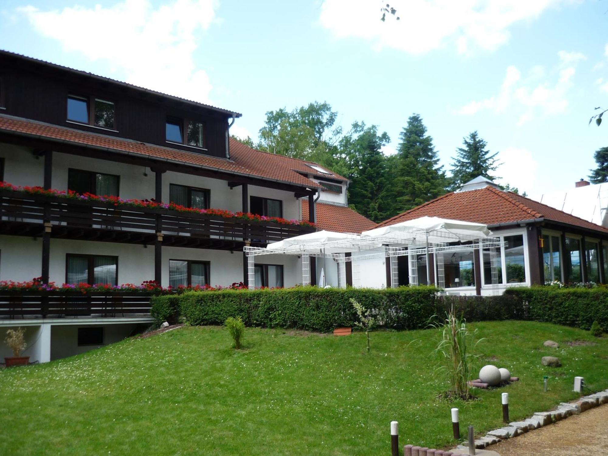 Hotel Forsthaus Berlín Exterior foto